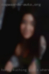 Horny kuching girls searching men where to meet.