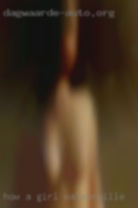 How a girl murstabates in a bath in Watsonville.